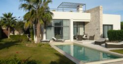 Villa avec piscine sur le golf