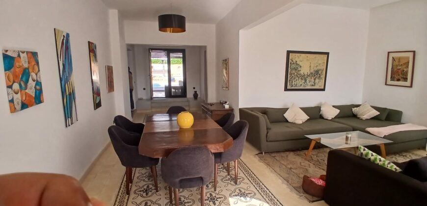 Villa en campagne en situation dominante