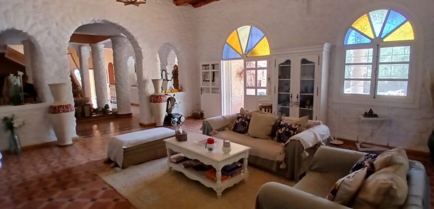 Magnifique villa en secteur urbain