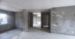Grande villa neuve en secteur urbain